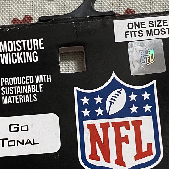 Official NFL Falcons Moisture Wicking Socks OSFM - Picture 2 of 2